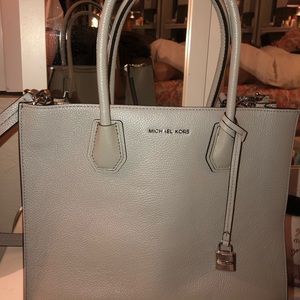 Michael Kors Mercer Pebble Leather Tote Purse